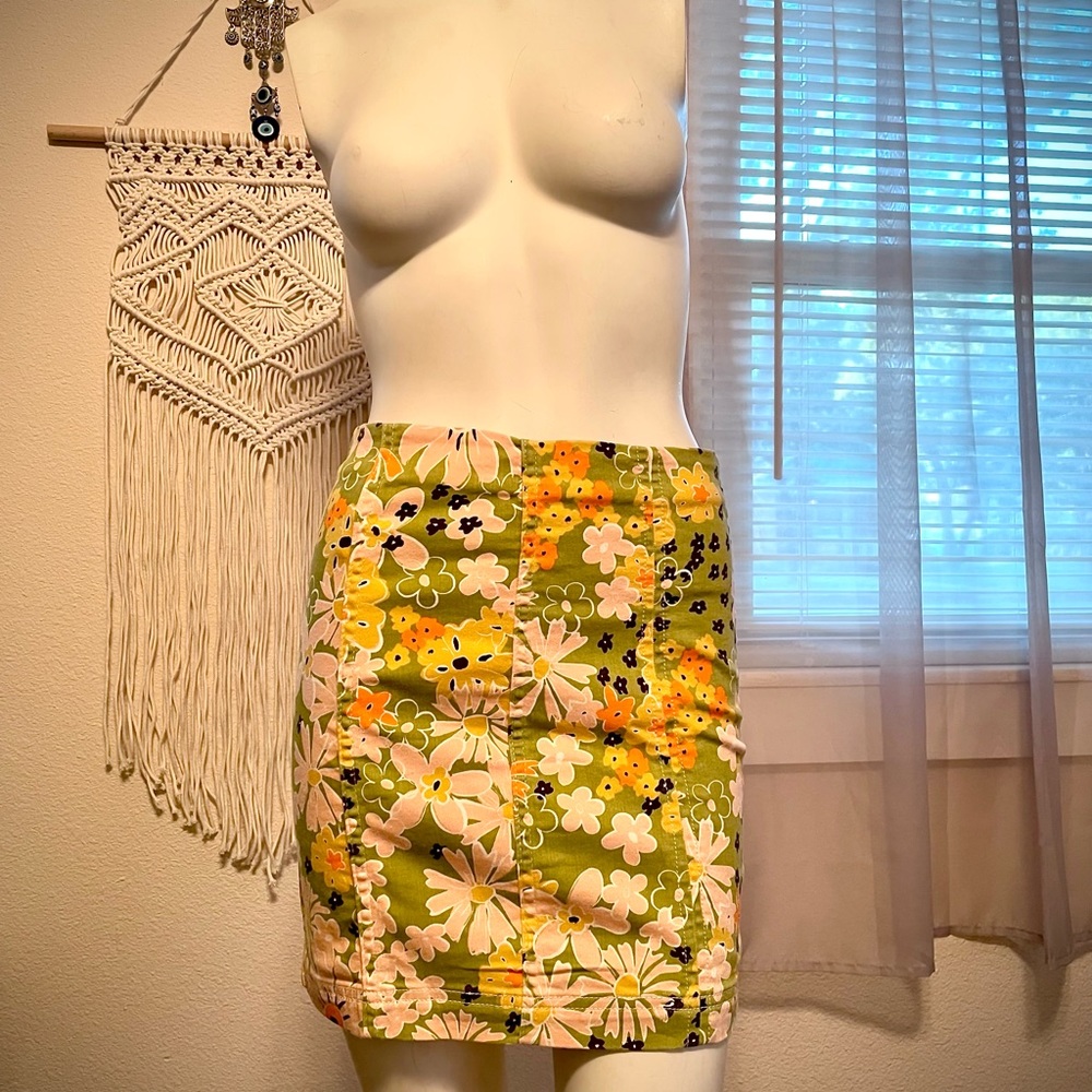 Retro-style Free People skirt
